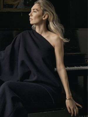LOfficiel_Paris_2023_12_fr_downmagaz_net-035_661c01fd5d19e65a2eb4f84c90799571.jpg