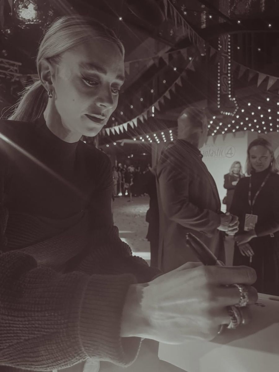 What_a_fantastic_evening__The_lovely__vanessa__kirby_at_the_premiere_of_Fantastic_4__VanessaKirb_28229.jpg
