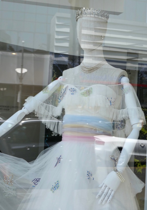 princess_margaret_birthday_portrait_gown_crown.jpg princess_margaret_birthday_portrait_gown_crown.jpg