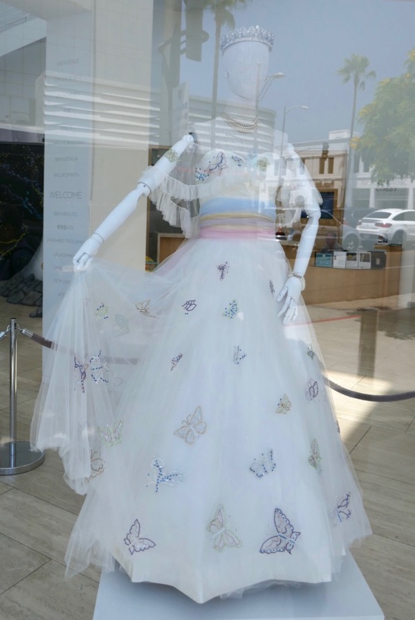 princess_margaret_birthday_portrait_gown_crown_28229.jpg princess_margaret_birthday_portrait_gown_crown_28229.jpg