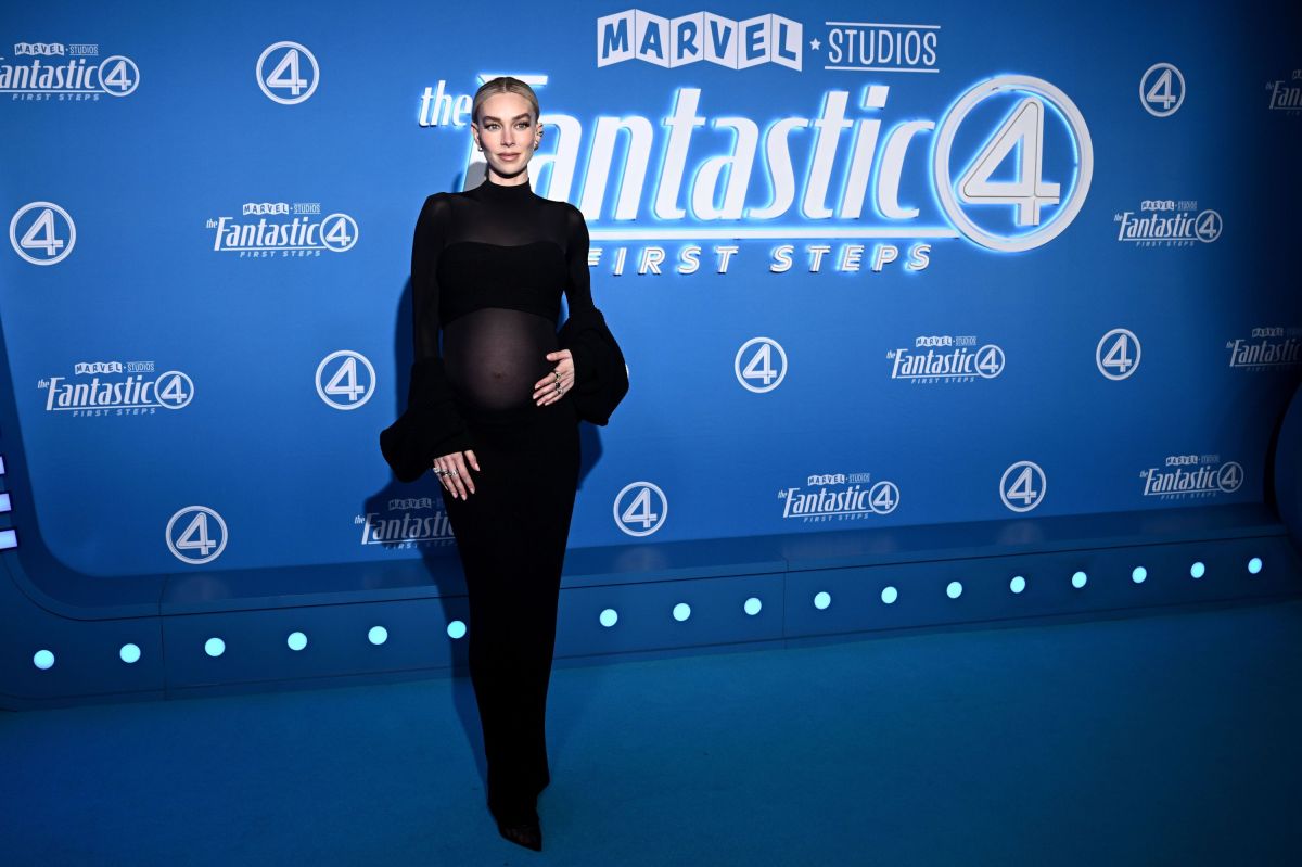 Click to view full size image
==============
shutterstock_editorial_The_Fantastic_Four_First_Steps_15399569x.jpeg shutterstock_editorial_The_Fantastic_Four_First_Steps_15399569x.jpeg